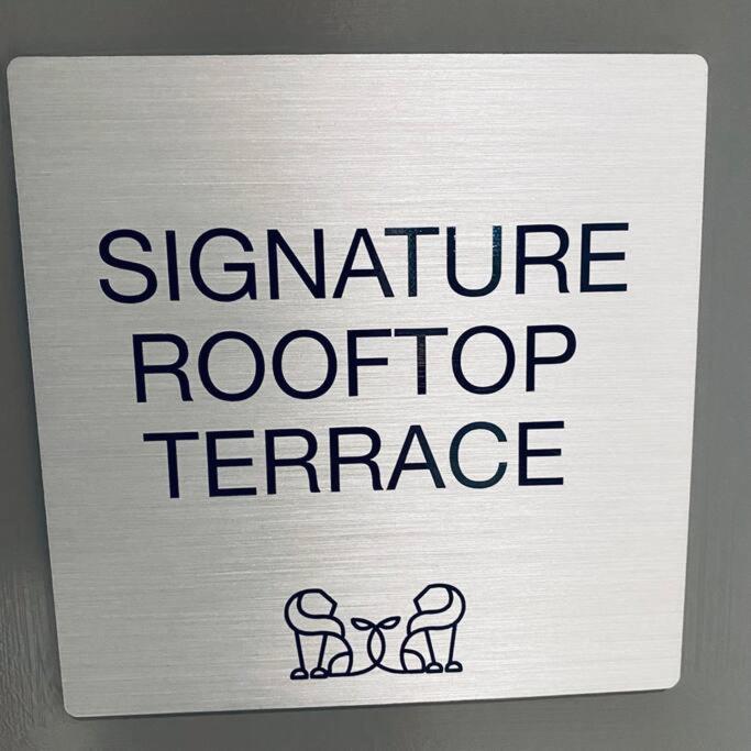 נורת וונקובר 360º Rooftop Patio Views. Your-Home-Away-From-Home מראה חיצוני תמונה