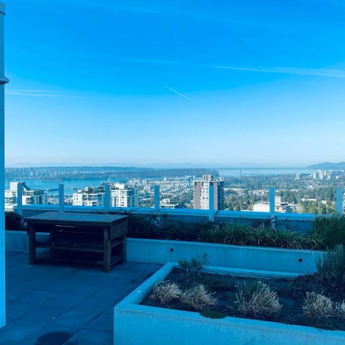 נורת וונקובר 360º Rooftop Patio Views. Your-Home-Away-From-Home מראה חיצוני תמונה